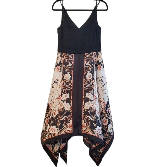 White House Black Market Dresses & Skirts - White House Black Market Sleeveless Scarf Handkerchief Hem Floral Dress Size 8